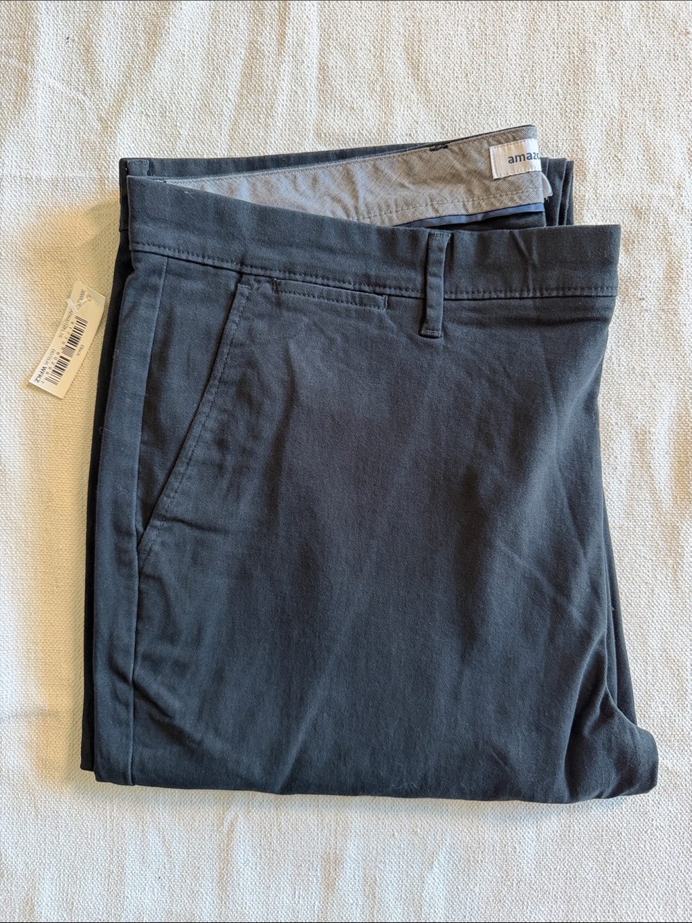 Amazon Essentials Men's Slim-Fit All-Day Stretch Casual Chino Pant. NWT